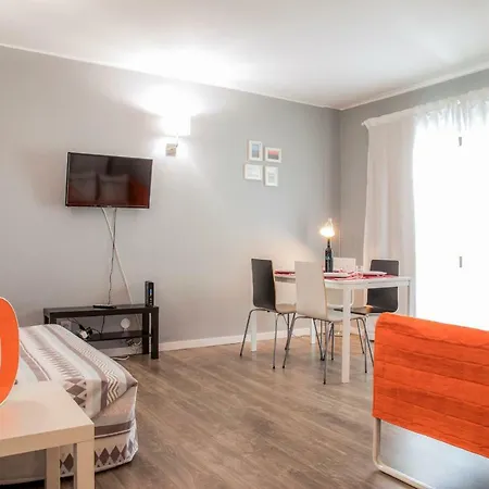 De Flat Apartment *